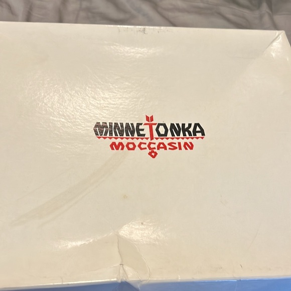 Minnetonka moccasin fringe boots - Picture 6 of 7